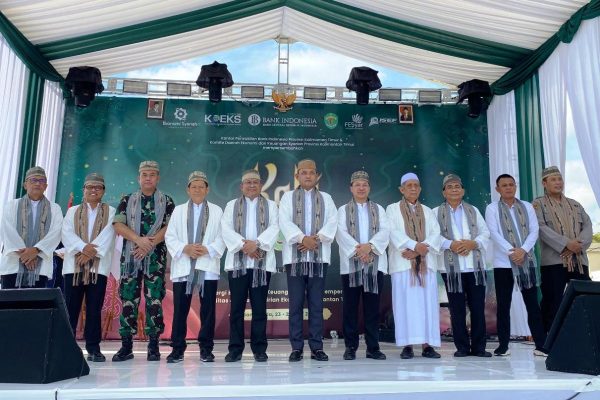 Ketua MUI Kaltim Hadiri  pembukaan Kaltim Halal FestifalEkonomi Syariah di Islamic Center Samarinda